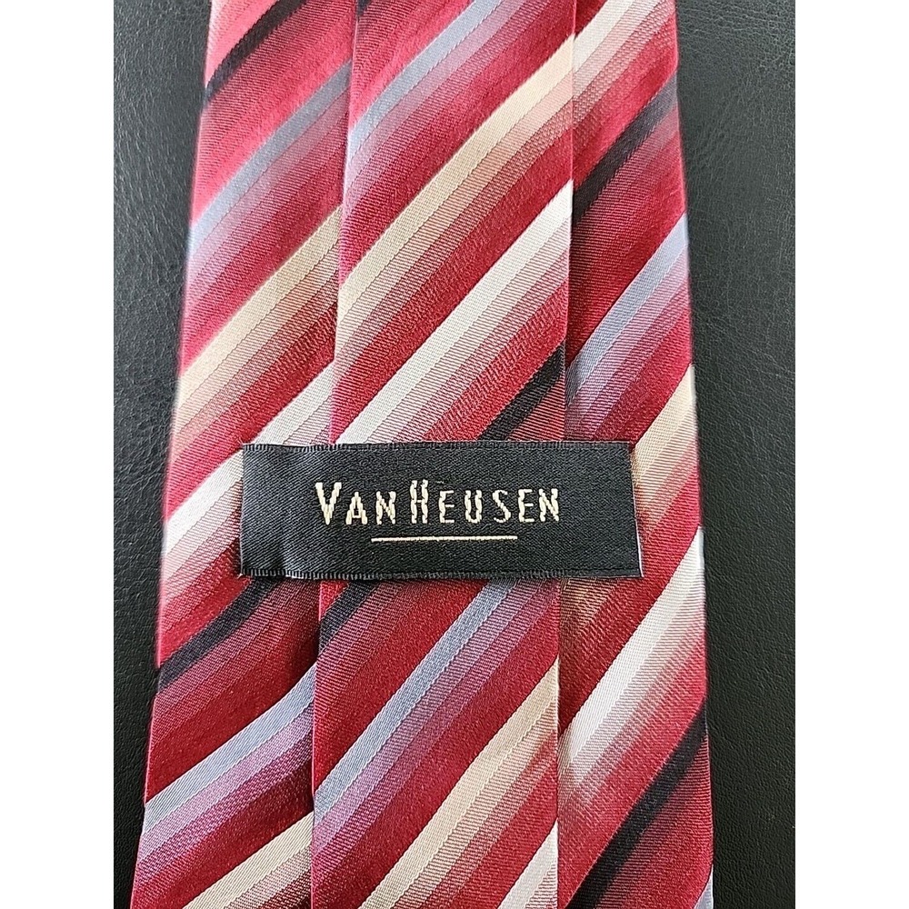 Men's Neck Tie Van Heusen Silk L59" W4.0" red